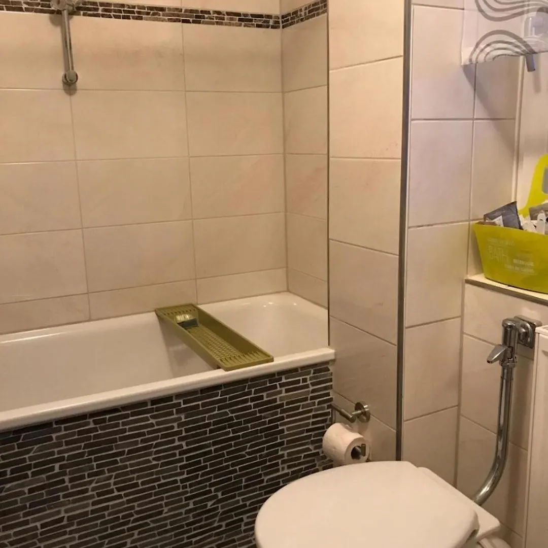 Reiheneckhaus Mit Terasse Villa Nuremberg Holiday home